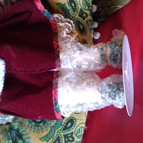 Vintage porcelain holiday doll - Picture 6 of 8